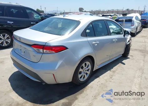 2020 Toyota Corolla Le z USA, uszkodzony, nr VIN 5YFEPRAE5LP117163